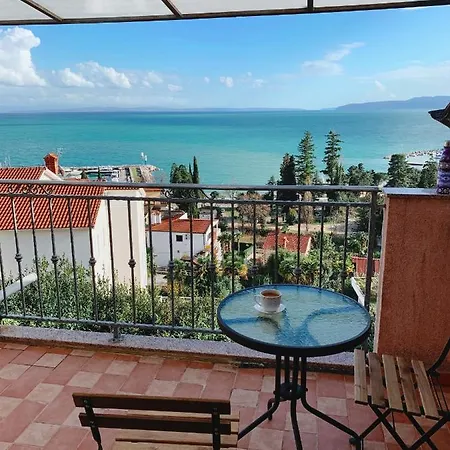 Apartment Mihaela *